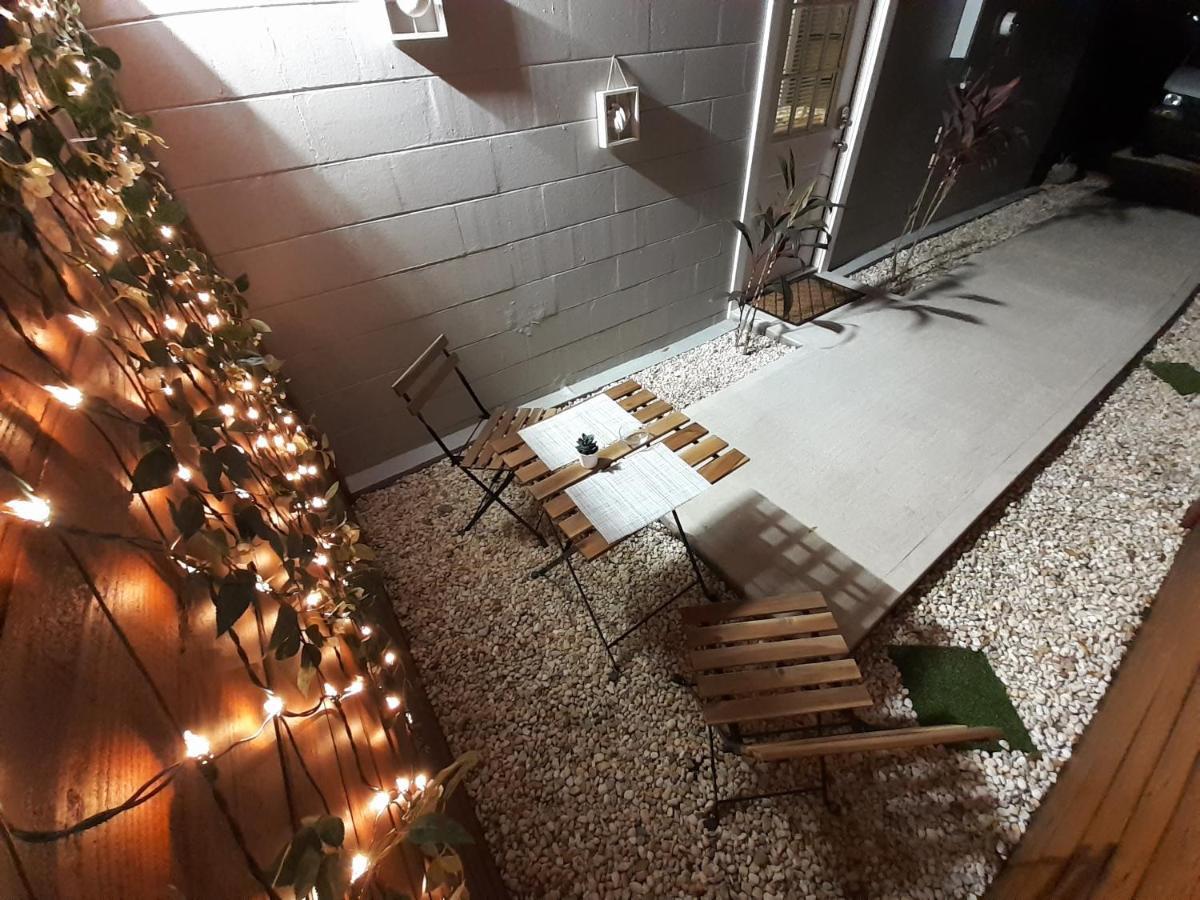 Luxurious Cozy Studio. タンパ エクステリア 写真